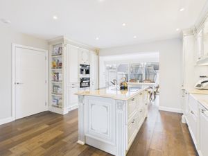 Kitchen- click for photo gallery